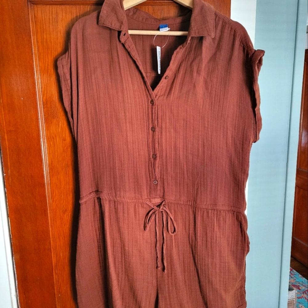 Old Navy brown romper NWT